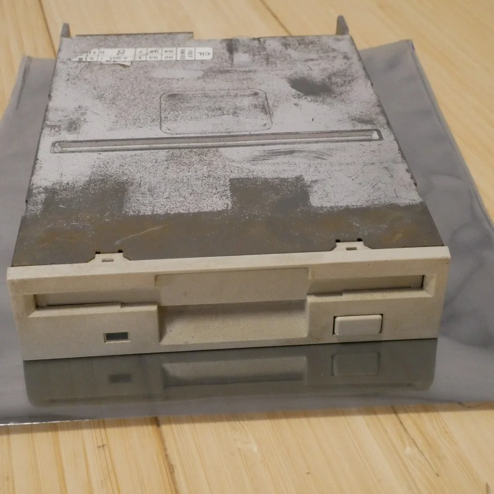 TEAC 3.5 inch Internal Floppy Disk Drive Model FD-235HF Tested &‎ Working - 22